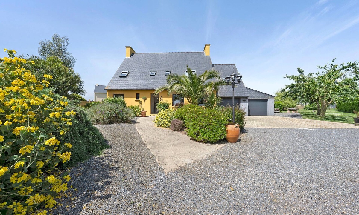 Guisseny House | Breizh Faré by the Sea with Spa