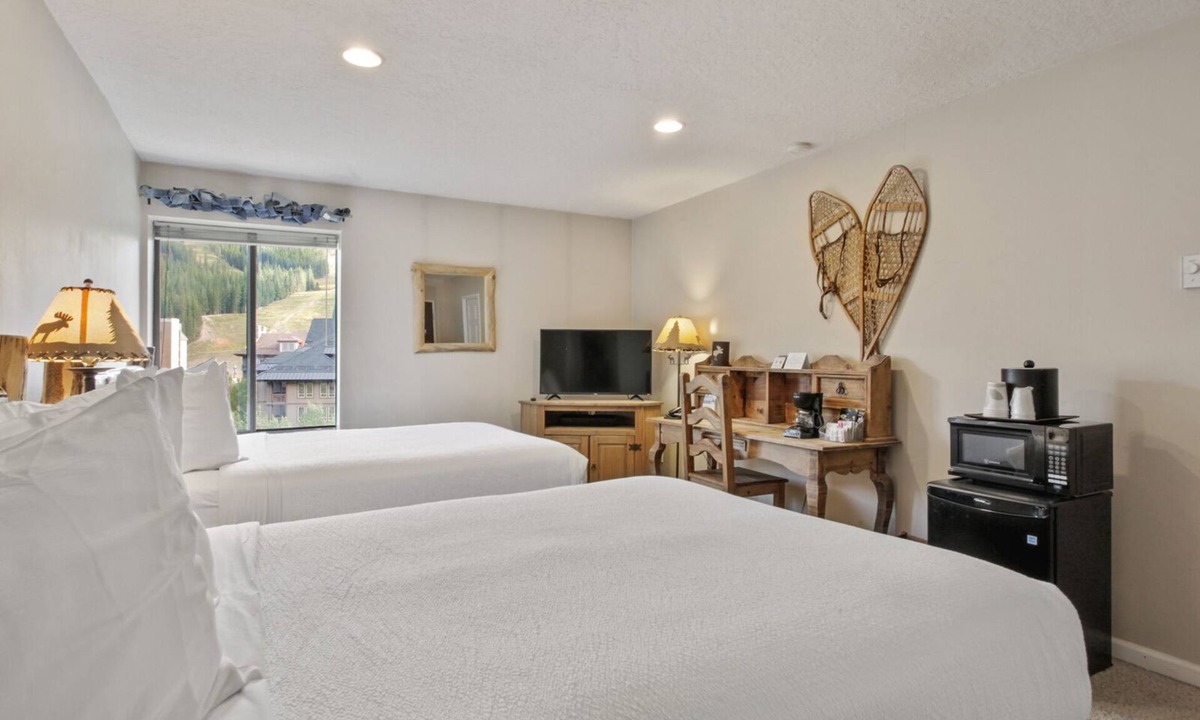 Copper Mountain Village Hotel | Bridge End Hotel Style Room with 2 Beds #406A by RedAwning