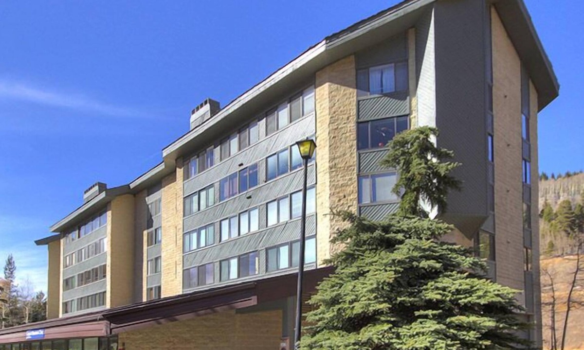Copper Mountain Village Hotel | Bridge End Hotel Style Room with 2 Beds #106A by RedAwning
