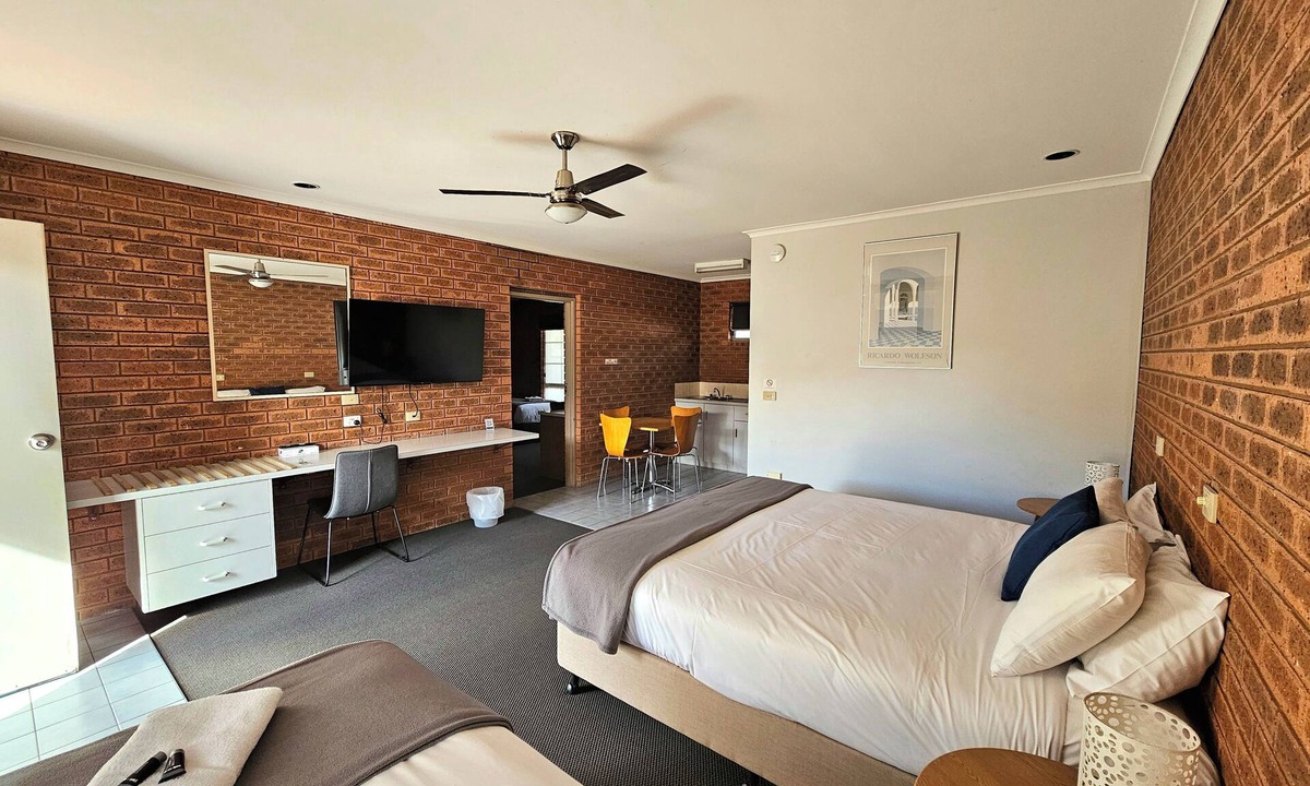 Tocumwal Hotel | Bridge Motor Inn