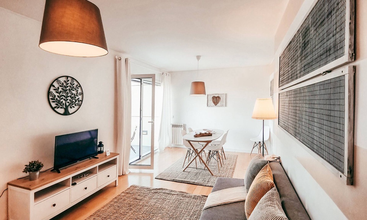 Parque das Nacoes Apartment | Bridge View with Balcony By Gt House