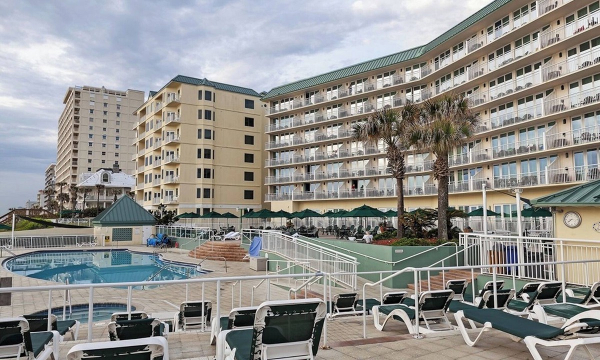Ormond Beach Resort | Bright 1BR w/Ocean Views, Private Balcony, Resort Amenities & Full Kitchen