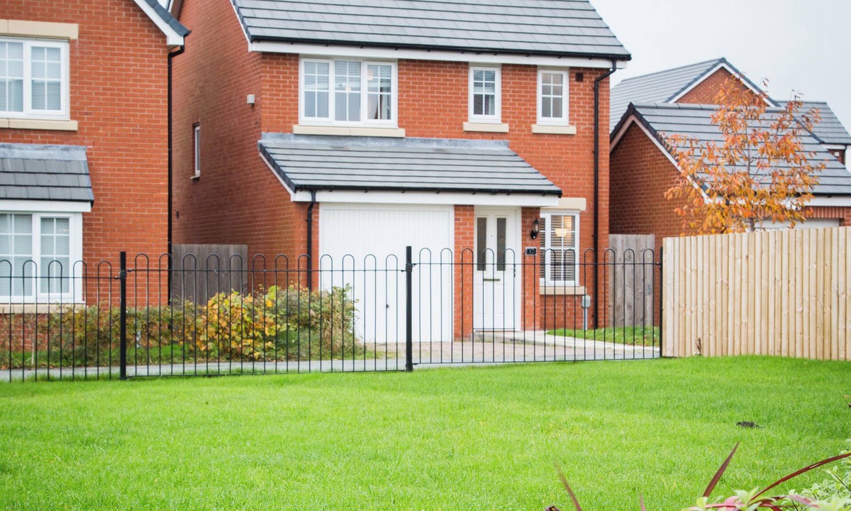 Bolton House | Bright 3-Bed 2.5-Bath Bolton Home