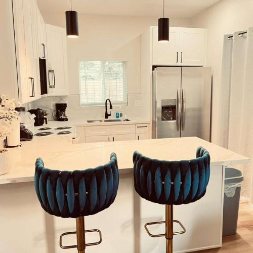 College West House | Bright 4BR2B Retreat Close to SDSU