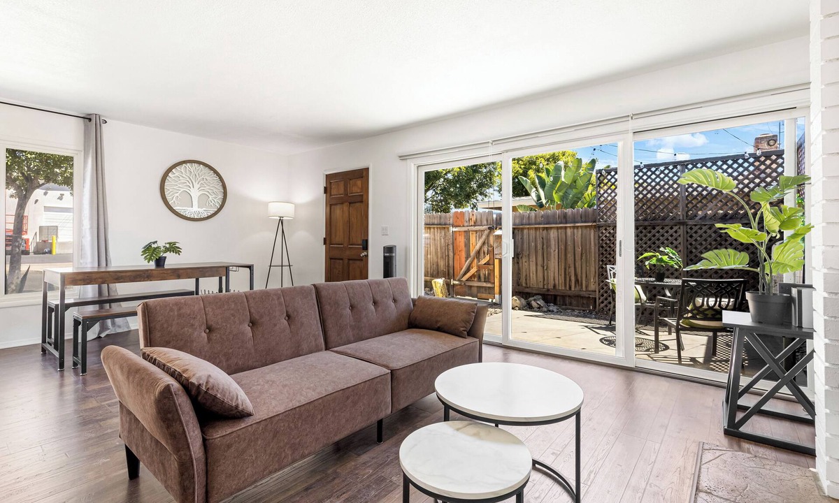 Orange Apartment | Bright & Airy 2-bed apt, Close to Chapman UCI, In-Unit W/D, Convenient & Private