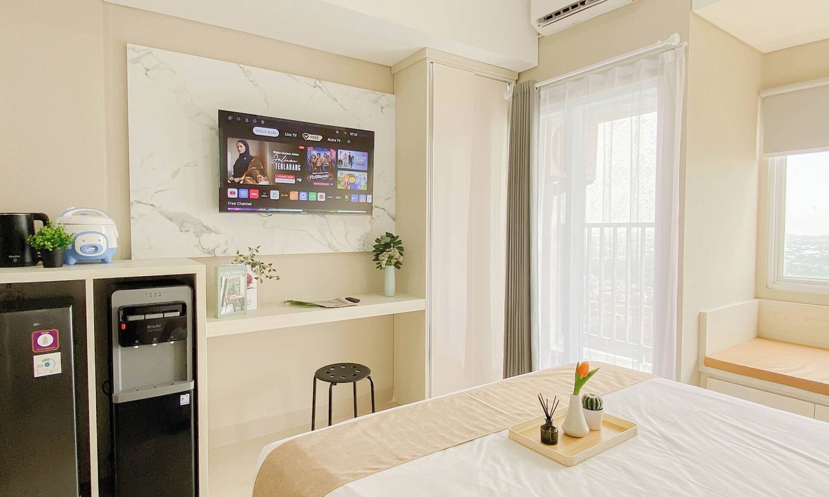 Kedungmanggu Apartment | Bright And Cozy Studio At Royal Sentul Park Apartment