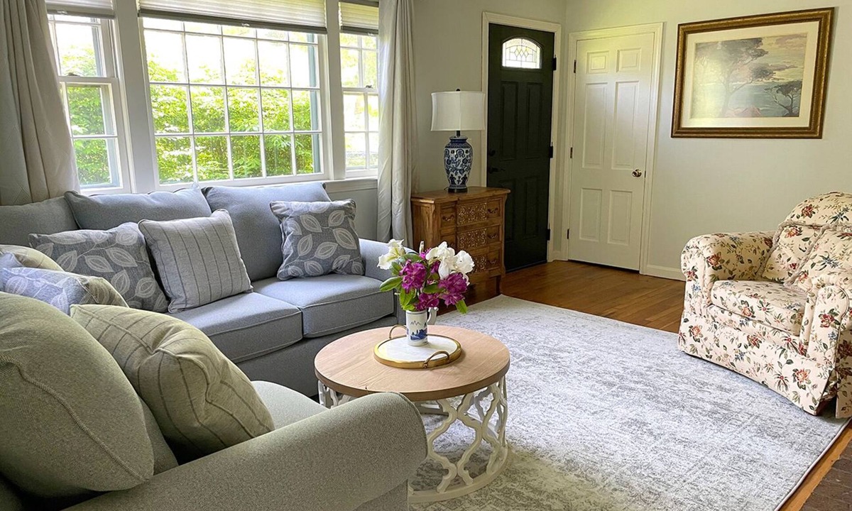 Harwich Center House | Bright and Stylish house with new central A/C, appliances and EV charger