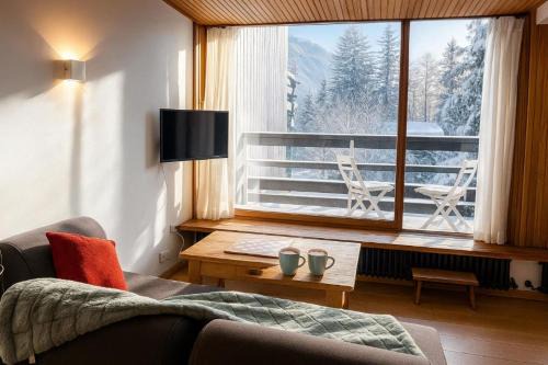 Les Tines Apartment | Bright apartment for 6 people in Chamonix