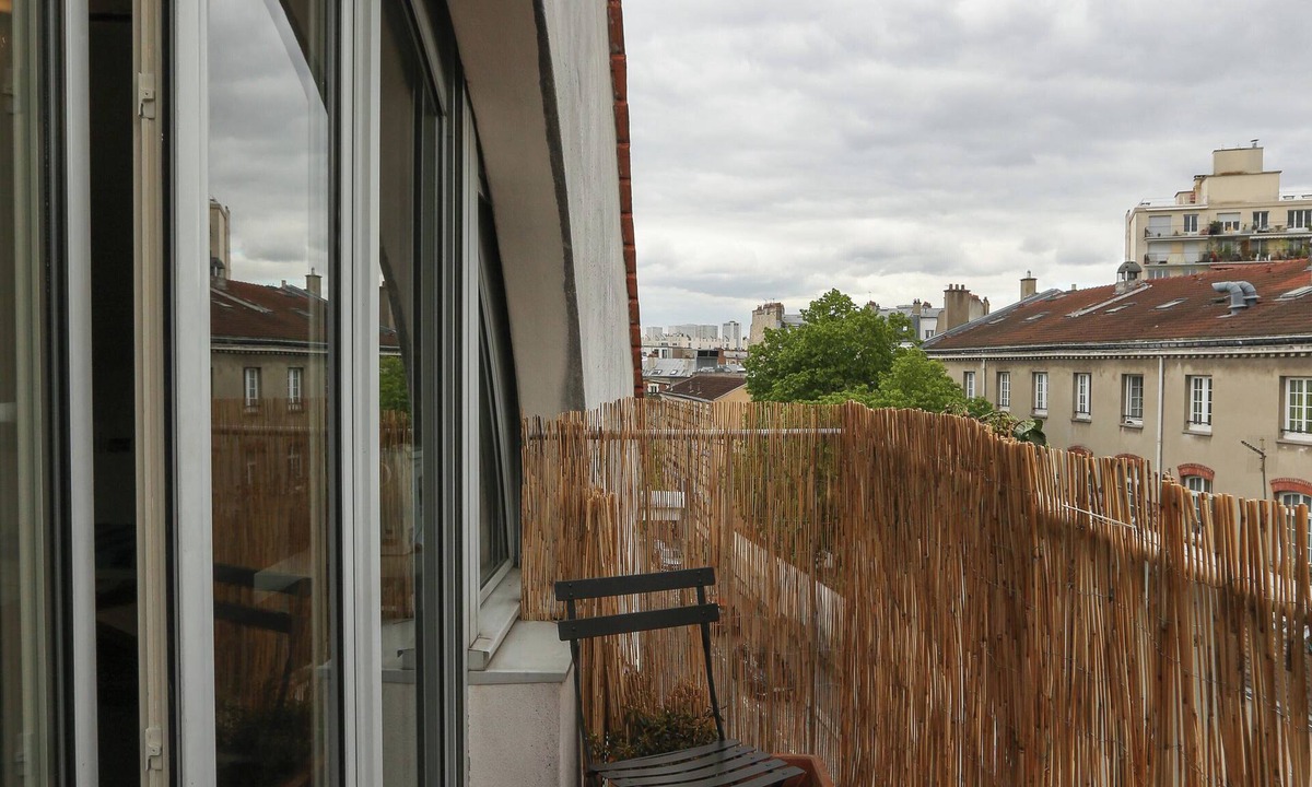 Parc-de-Montsouris Apartment | Bright apartment with balcony
