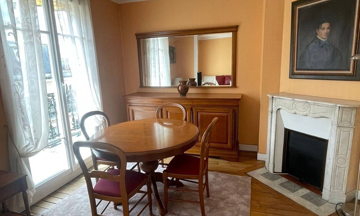 14th Arrondissement Apartment | Bright Apartment with Balcony - Paris 14th, Alésia
