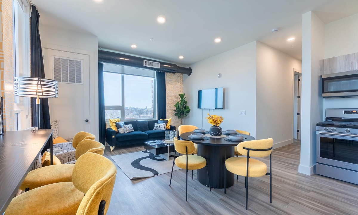 East Orange Apartment | Bright & Bold Escape with NYC Views+Free Parking. Sleeps 9+2Baths! 20% Off 7days
