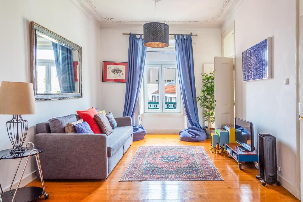 Sao Jose Apartment | Bright & Central Lisbon Gem | 2 min from Av. Liberdade