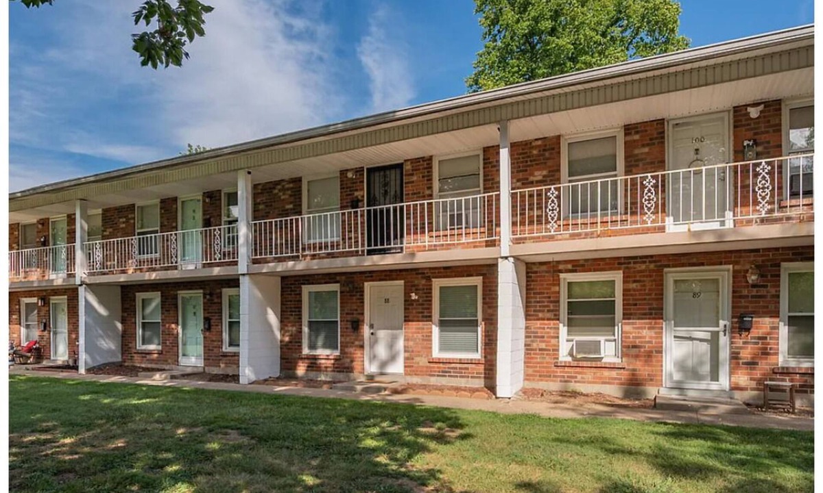 Beechmont Condo | bright choice