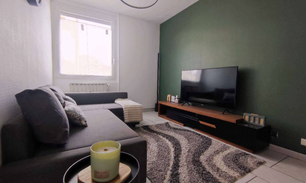 Jacquard - Prefecture Apartment | Bright & Cozy 2 bedrooms Walk Everywhere in Saint-Étienne