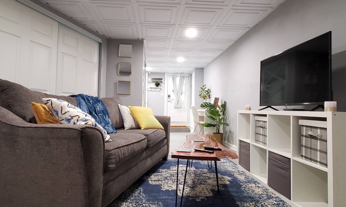 Bayview Apartment | Bright & Cozy Private John's Hopkins Studio Apartment