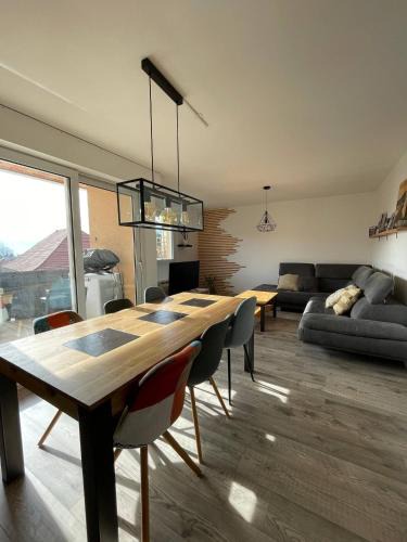 Brison-Saint-Innocent Apartment | Bright duplex- terrace-Brison-Saint-Innocent