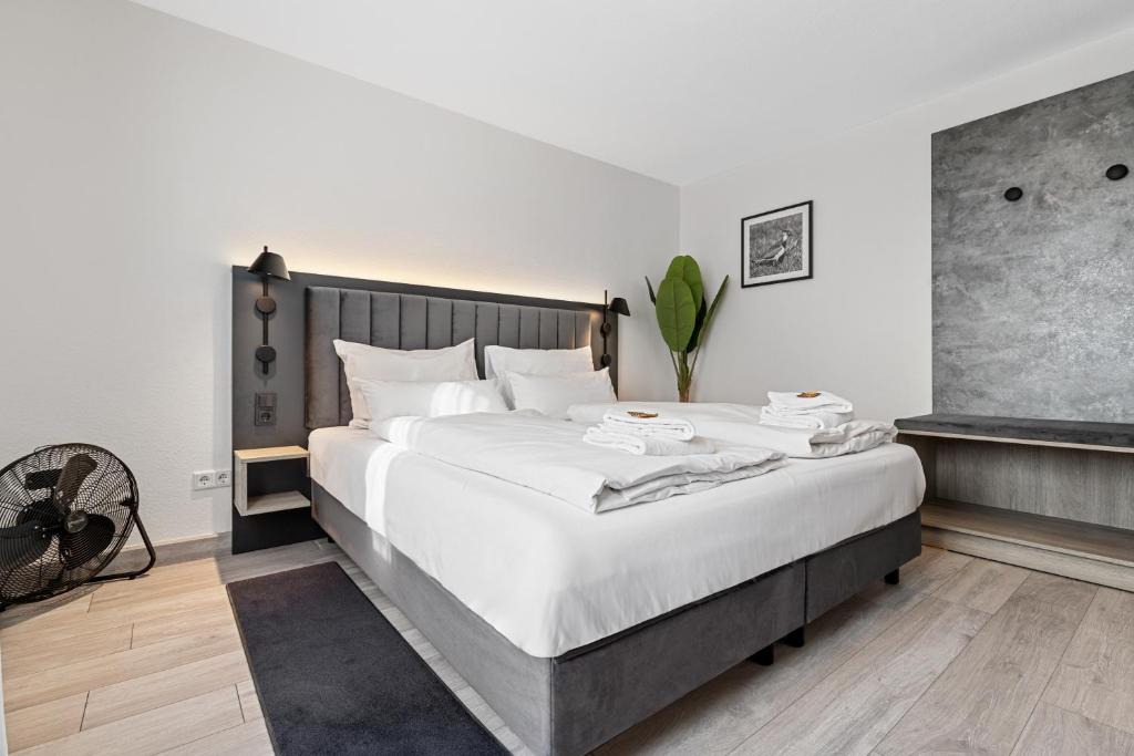 Herzogenaurach Apartment | BRIGHT Herzogenaurach Zentrum