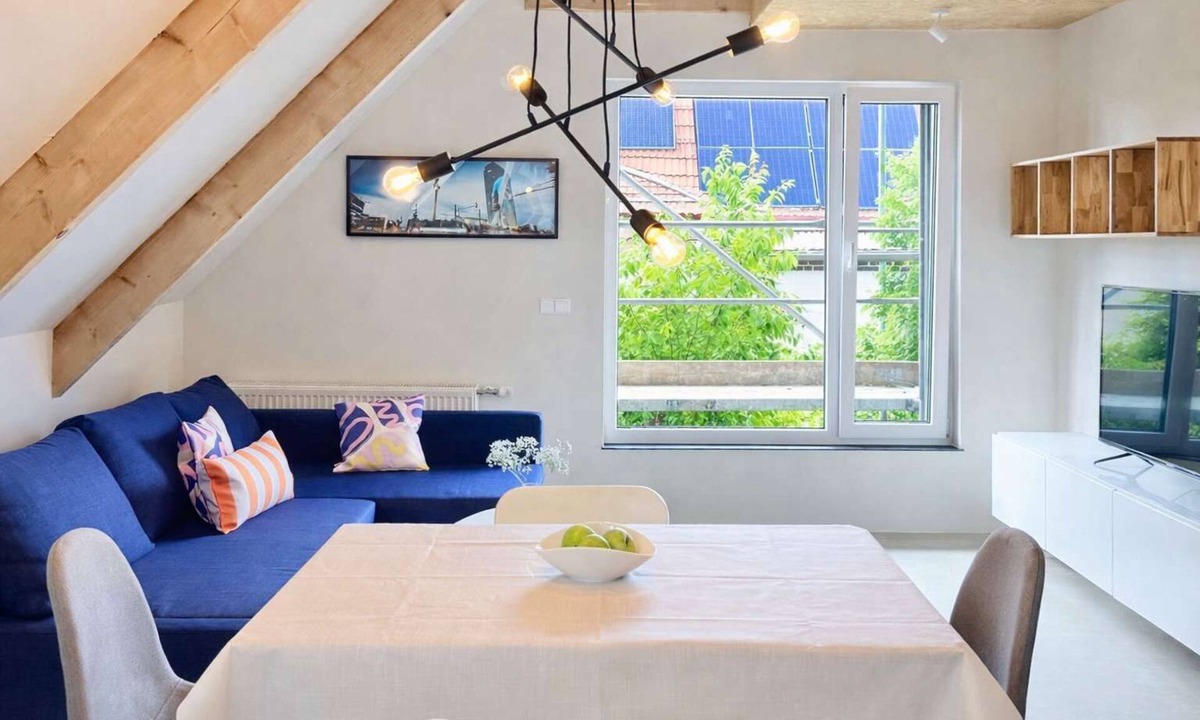 Rudow Apartment | Bright Hideaway (70 sqm) near BER Airport