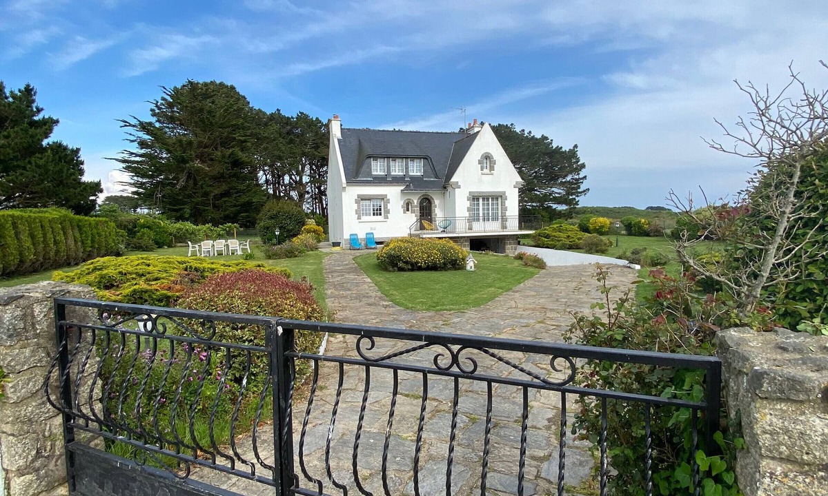 Groix House | Bright house in Groix with garden