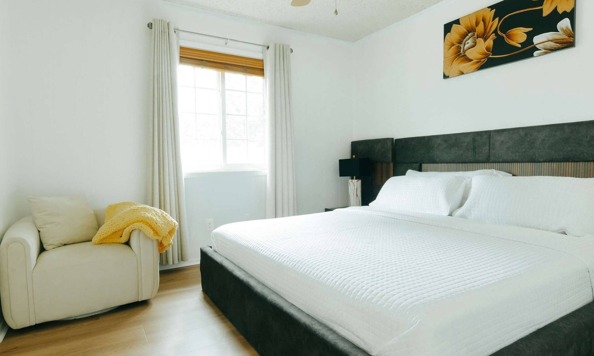Nacogdoches Apartment | Bright Modern 2BR Near SFA | Family Friendly