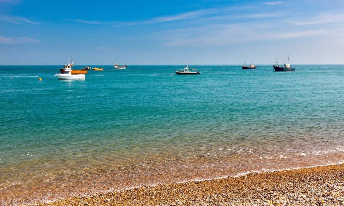 Selsey House | Bright Modern Selsey Seafront Home