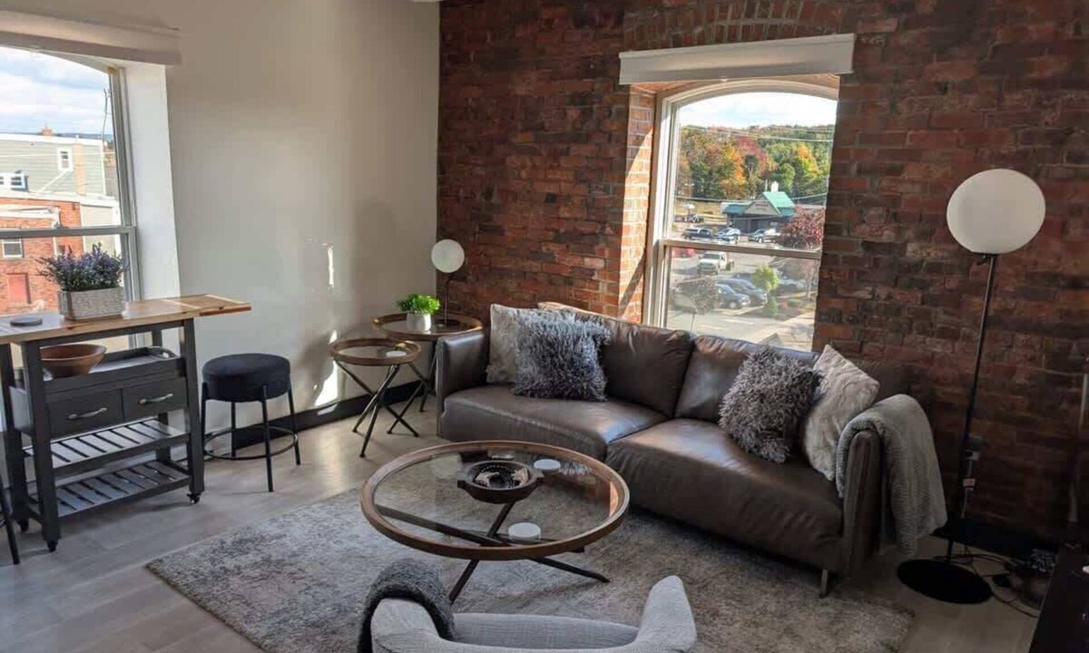 Truro Apartment | Bright modern & spotless, 1 BR with 6 appliances