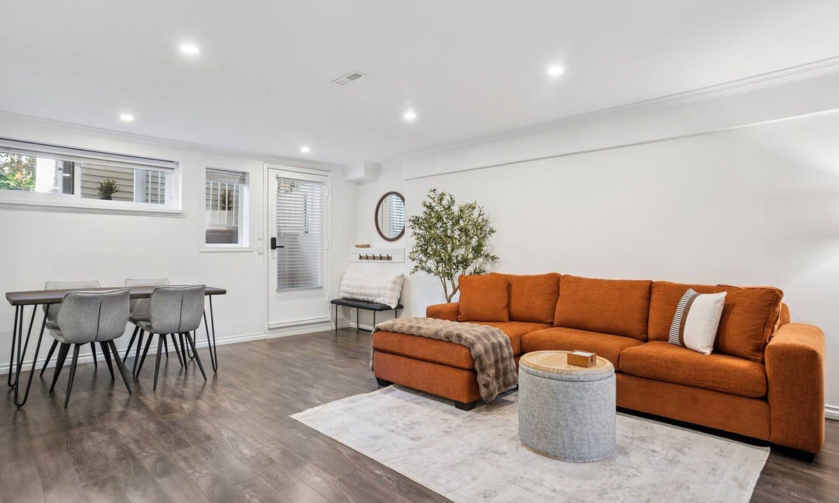 Burnaby House | Bright, New & Spacious 1 Bedroom Suite! Family friendly & central to shopping.