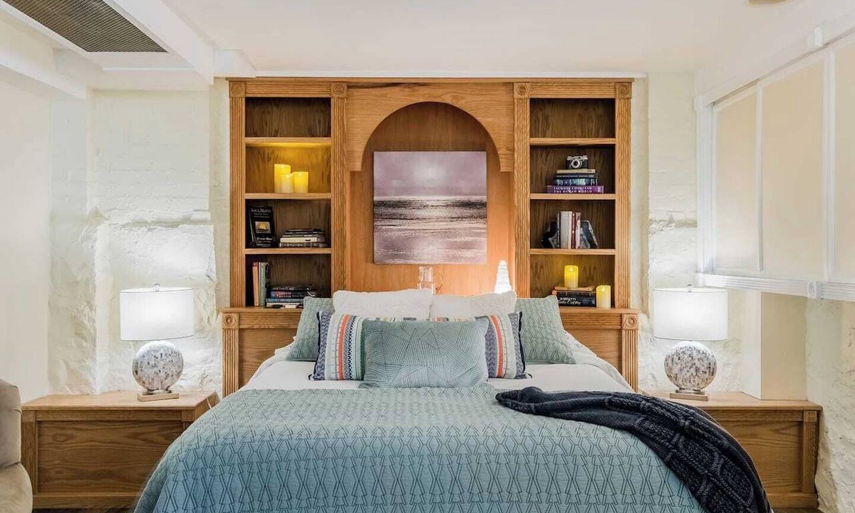 West New Haven Apartment | Bright, private stay with everything you need for a comfortable visit. Enjoy a cozy bed, private bath, and peaceful atmosphere in a centrally located home, perfect for relaxing after a day out. Easy access to local spots, dining, and transit.