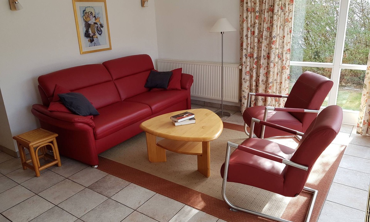 Kuhlungsborn Ost Apartment | Bright Seitz vacation apartment with covered terrace in the Baltic seaside resort of Kühlungsborn