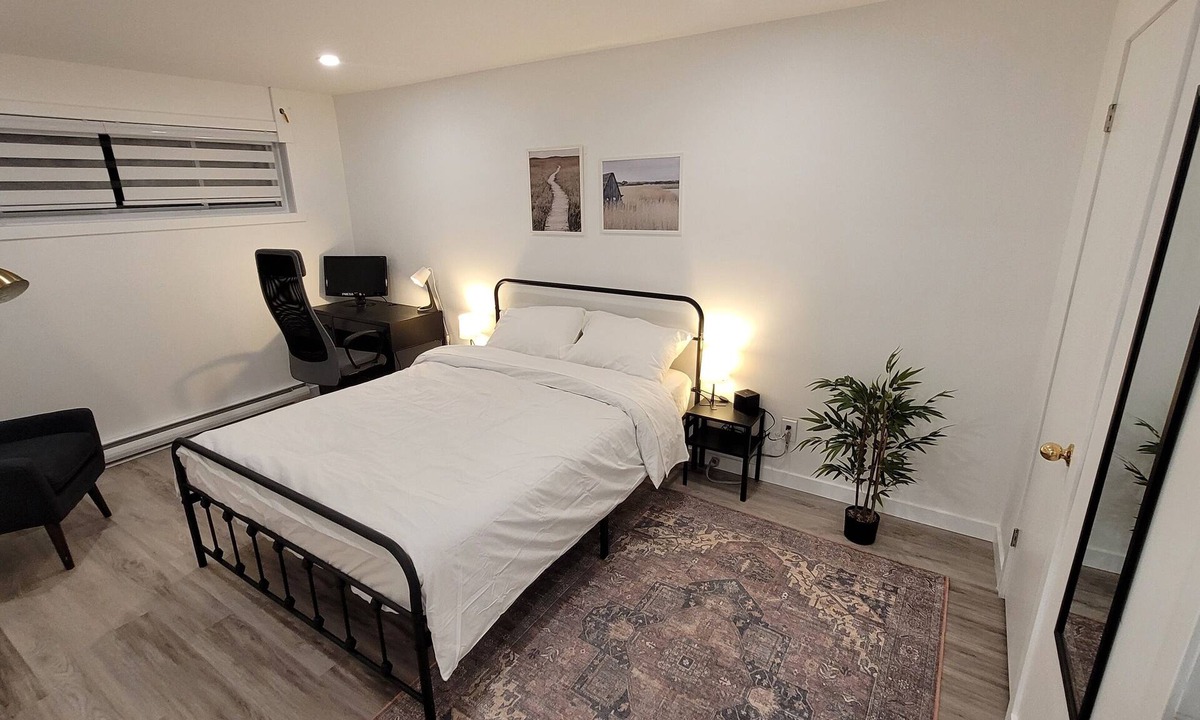 Ahuntsic-Cartierville Condo | Bright & Spacious 2 bedroom