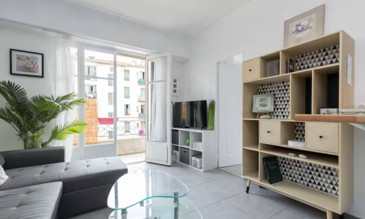 Centre Ville-Gare Apartment | Bright & spacious 2 beds close by Ave. Jean Medecin & Nice-Ville