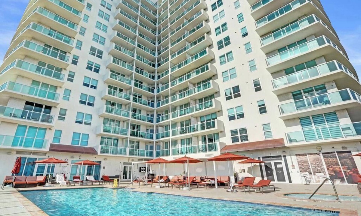 Coconut Grove Apartment | Bright Spacious 2BR Miami Retreat Balcony View