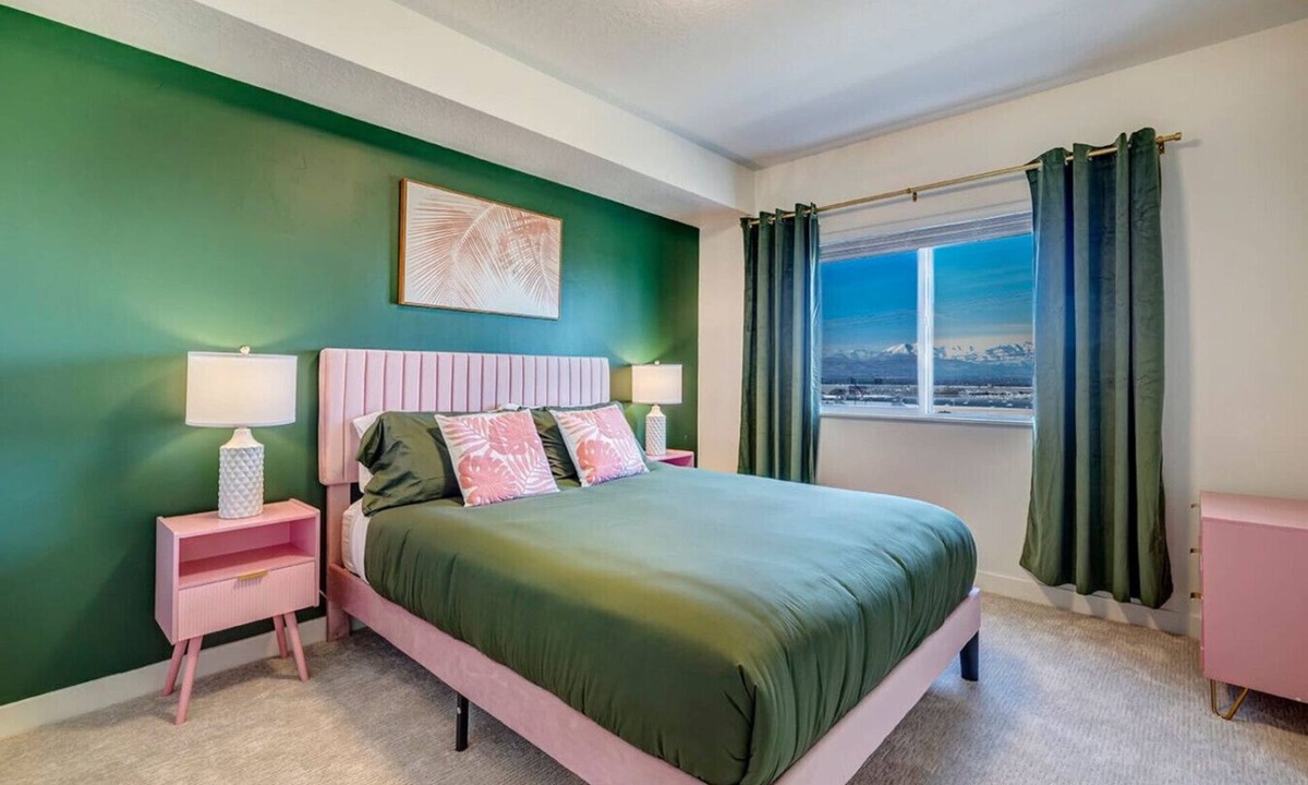 Draper Apartment | Bright Spacious Tropical 2bd 2ba