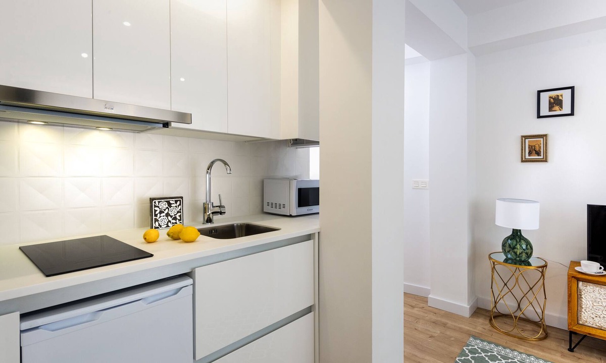 Granada City Center Apartment | Bright studio in the heart of Granada. Santo Cristo I
