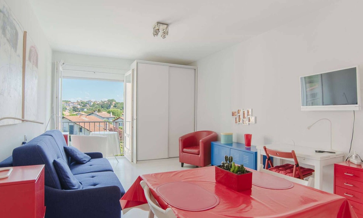 Hendaye Apartment | Bright studio steps from Hendaye beach