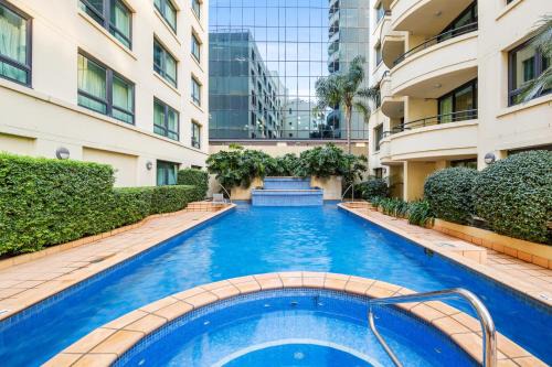 Parramatta Apartment | Bright Studio with Pool Access in Parramatta