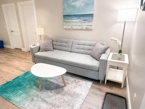 Burnaby Apartment | Bright Suite with parking 30 min to MAJOR INTERNATIONAL SPORTING EVENT skytrain