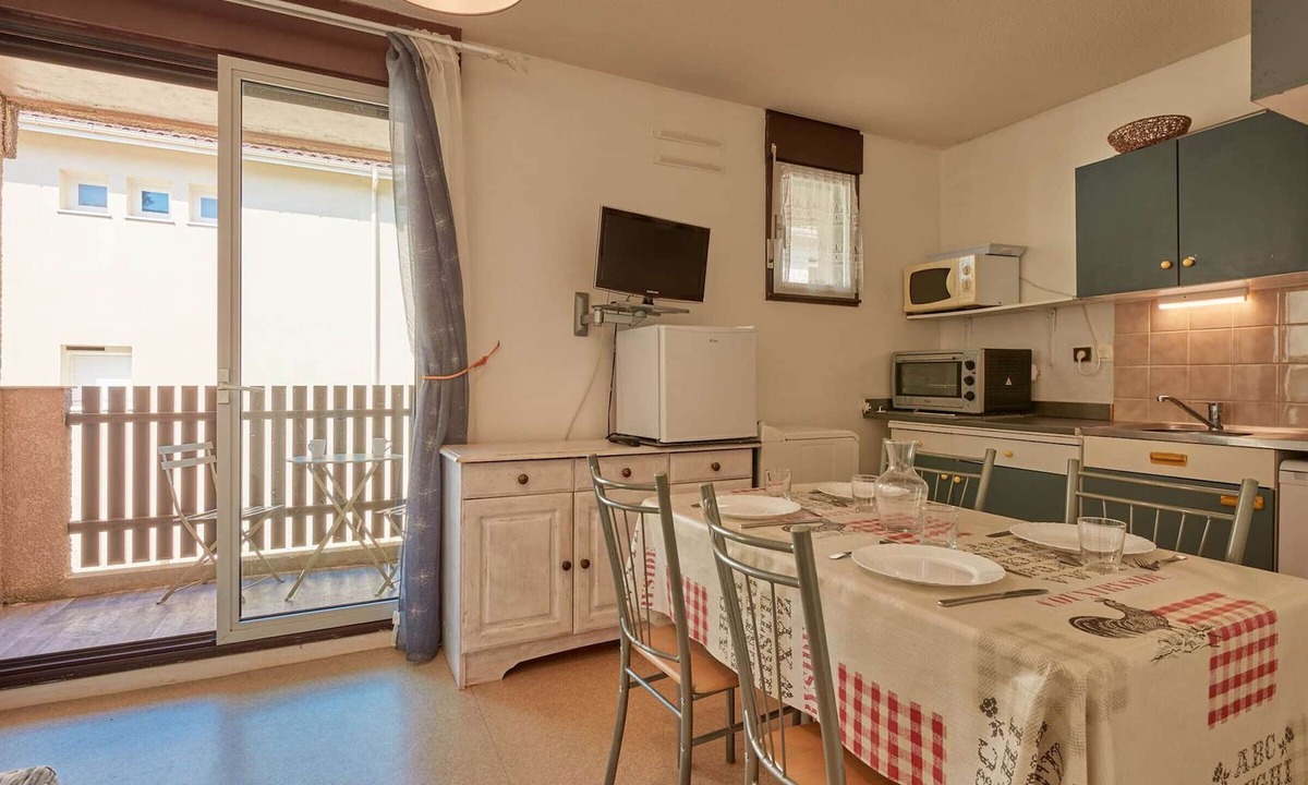 Barbotan-les-Thermes Apartment | Bright T2 in Barbotan with Wifi and pets allowed