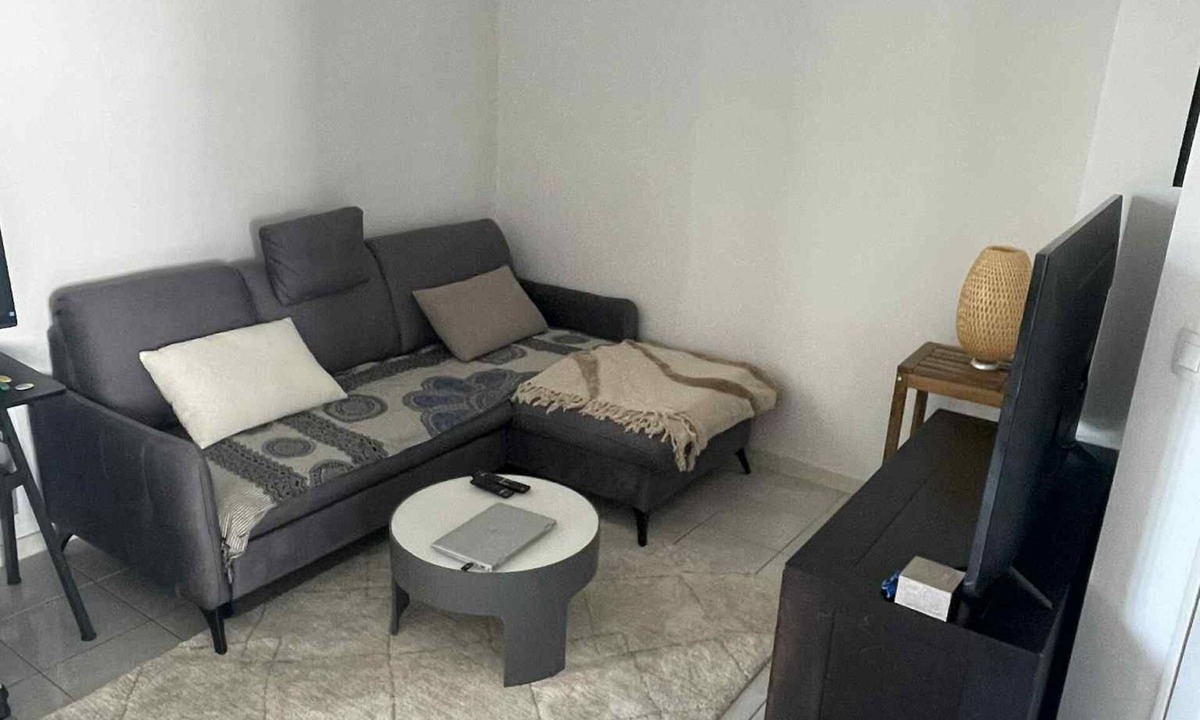 8th Arrondissement Apartment | Bright T2 with 2 balconies & fitted kitchen - Lyon 8, near Monplaisir