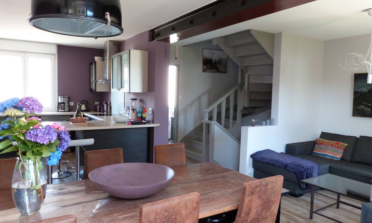 Concarneau House | Bright tastefully decorated house 300 meters from the Sables Blancs beach.
