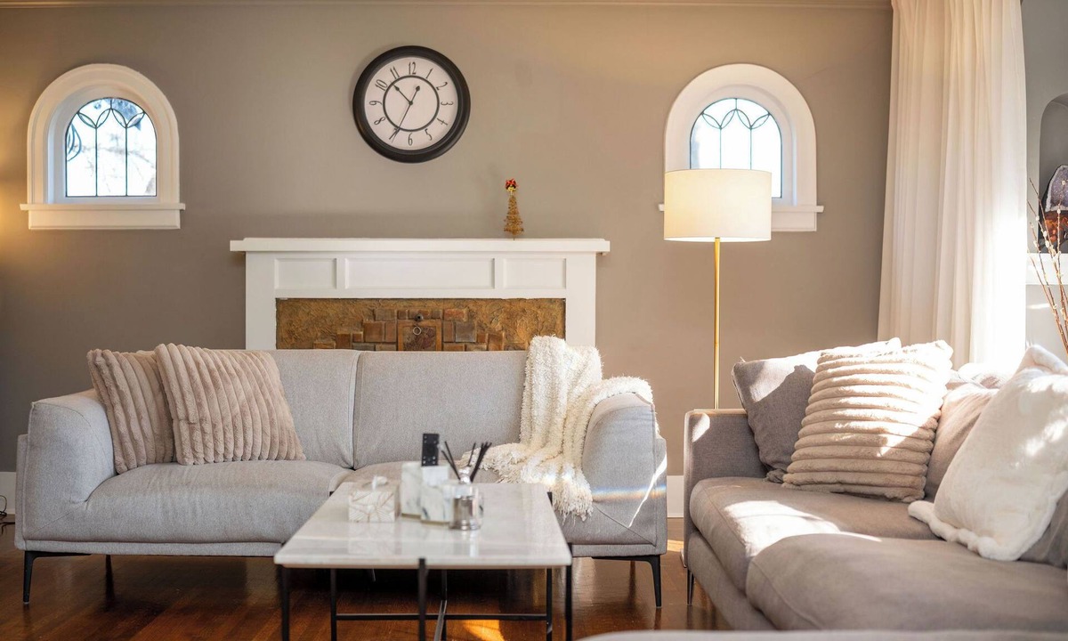 West Side House | Bright Westside 5br Home Near UBC & Kerrisdale