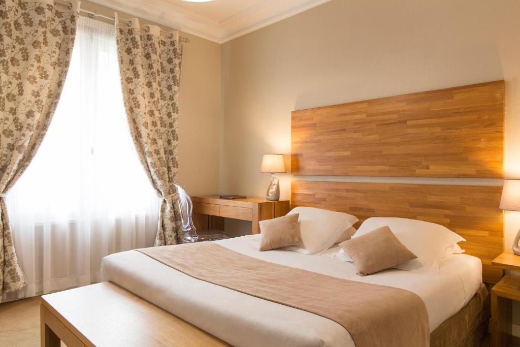 Lorient Hotel | Brit Hôtel Confort Cléria Lorient Centre