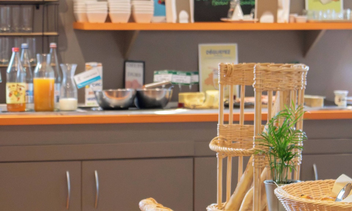 Saint-Herblain Hotel | Brit Hotel Nantes St Herblain - Le Kerann