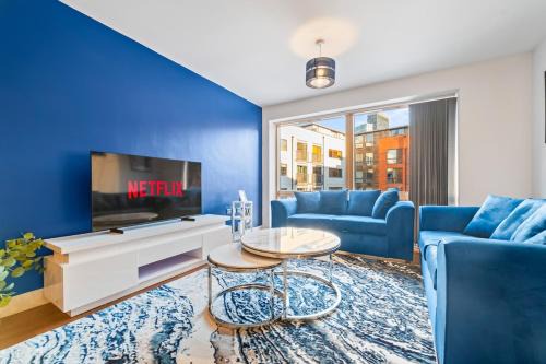 The Westside Apartment | Broad Street Haven - Free Parking - Central Apt