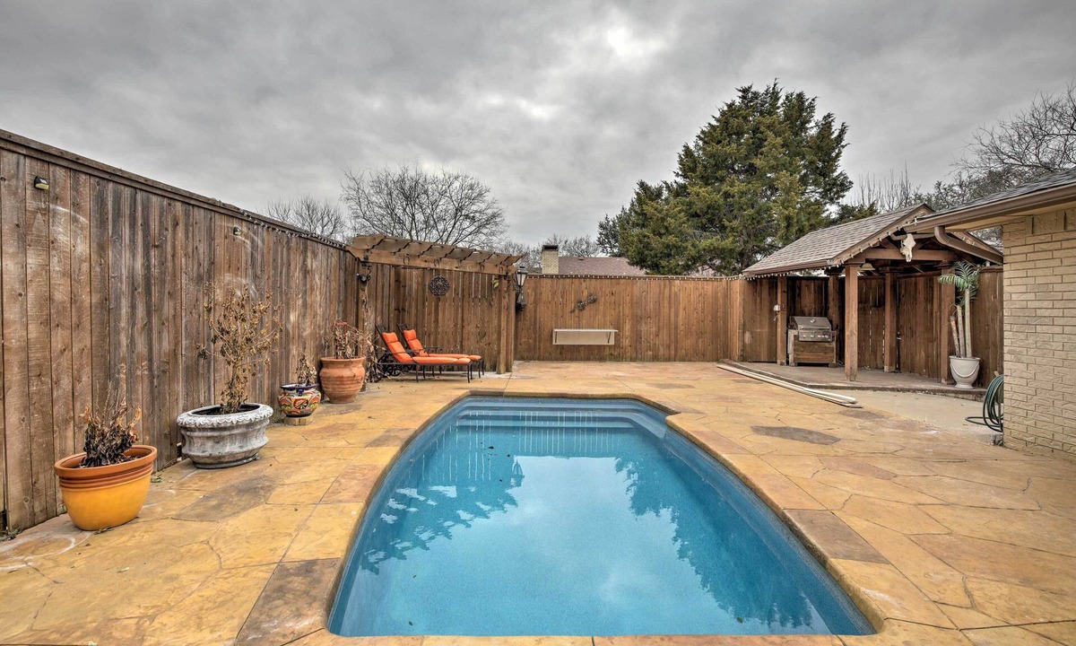 Garland House | Broken Bow Home w/Private Pool & Arcade Games!
