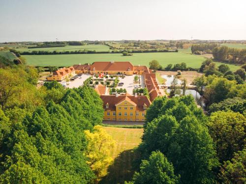Bagenkop Hotel | Broløkke Herregård