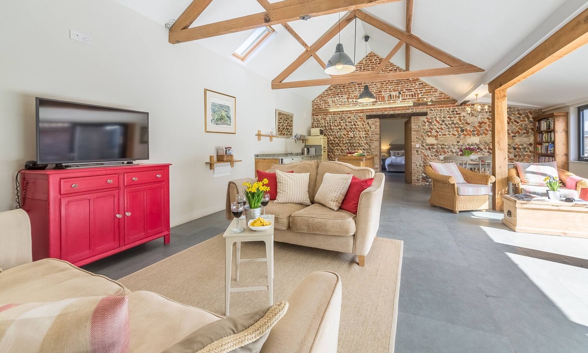 Ridlington Cottage | Bromholm Barn is set within a rural location, surrounding by beautiful open countryside