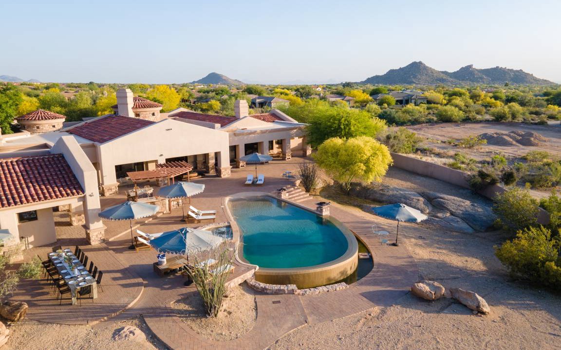 Pinnacle Peak House | Bronco by AvantStay Incredible Views w/ Pool, Hot Tub, Outdoor Kitchen, Game Room & Movie Room!