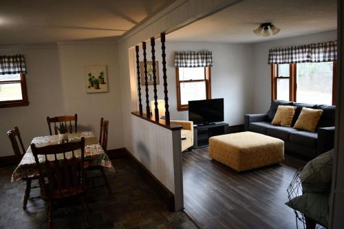 Goshen Apartment | Brook Road Condo