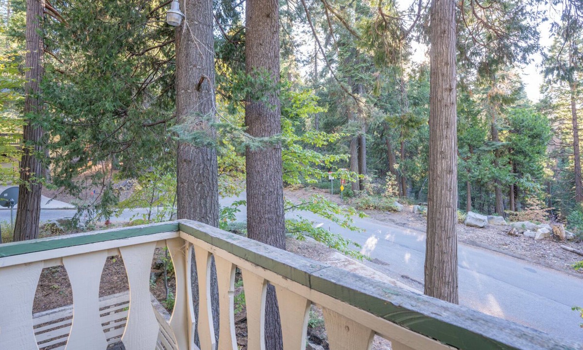 Yosemite West Cabin | Brookside Cottage – Within Yosemite's Splendor